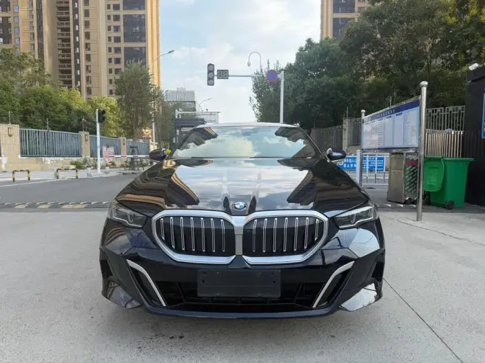 BMW 5 Series 2024 Model 530Li Exclusive Model M Sports Set