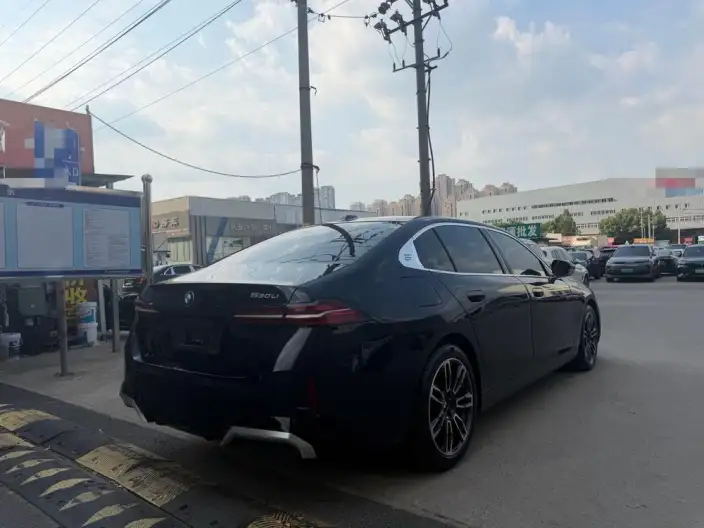 BMW 5 Series 2024 Model 530Li Exclusive Model M Sports Set – фото 6