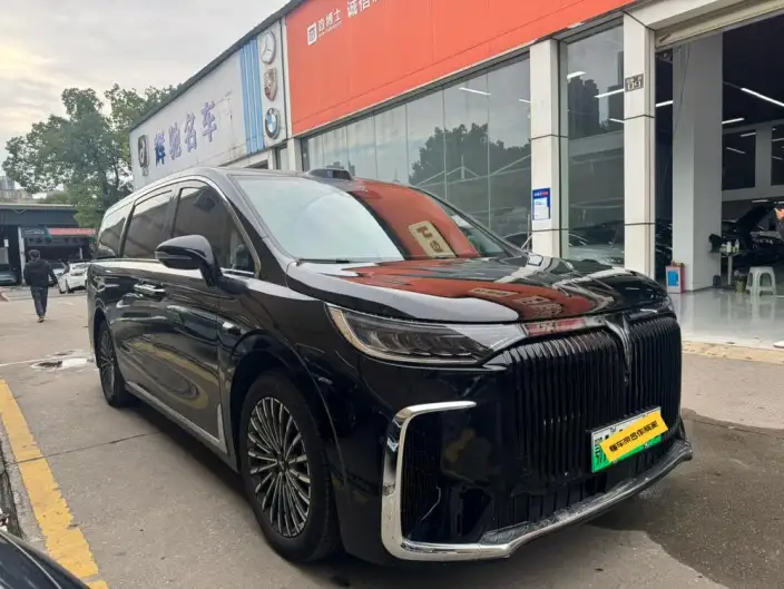 VOYAH Dreamer PHEV 2026 Model Champion Edition