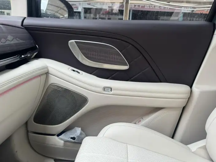 VOYAH Dreamer PHEV 2026 Model Champion Edition – фото 8