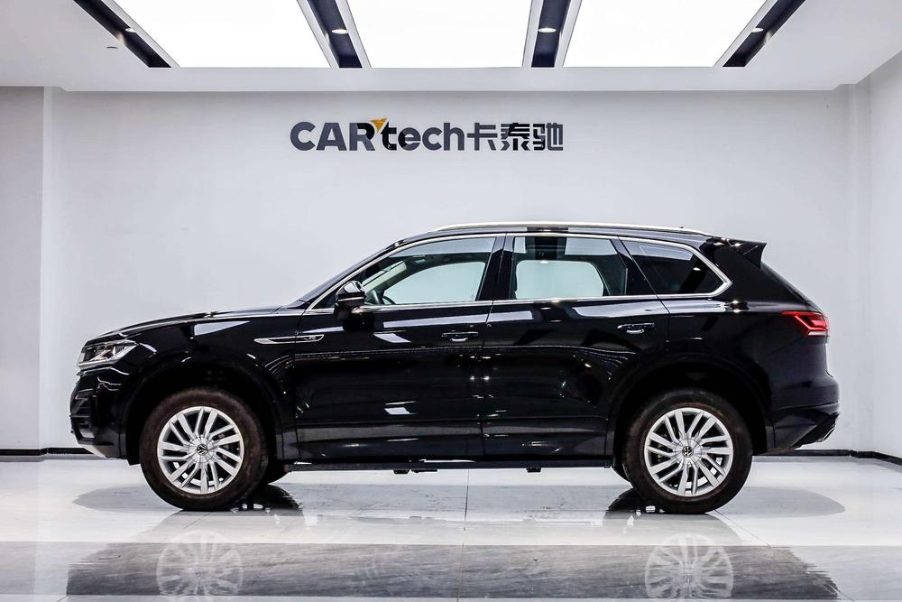 Volkswagen Touareg 2023 2.0TSI Ridgeline Edition – фото 3