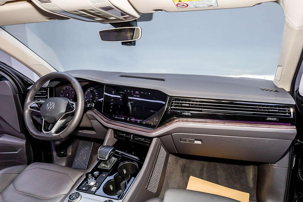 Volkswagen Touareg 2023 2.0TSI Ridgeline Edition – фото 21