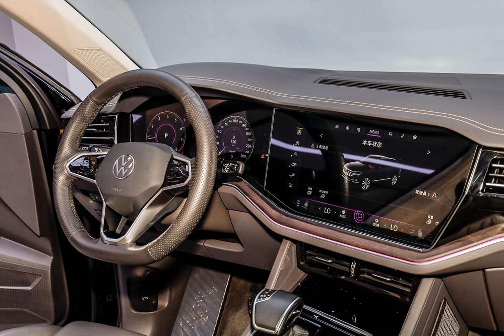 Volkswagen Touareg 2023 2.0TSI Ridgeline Edition – фото 29