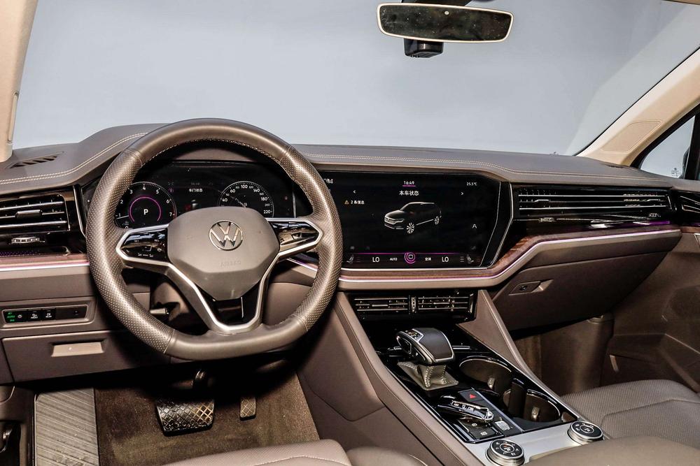 Volkswagen Touareg 2023 2.0TSI Ridgeline Edition – фото 31