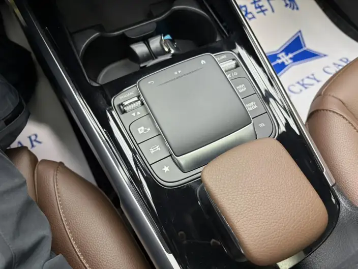 Mercedes-Benz GLB 2023 Model GLB 200 Fashion Model – фото 10