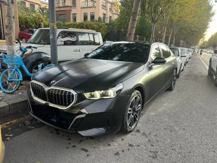 BMW 5 Series 2024 Model 525Li M Sports Set