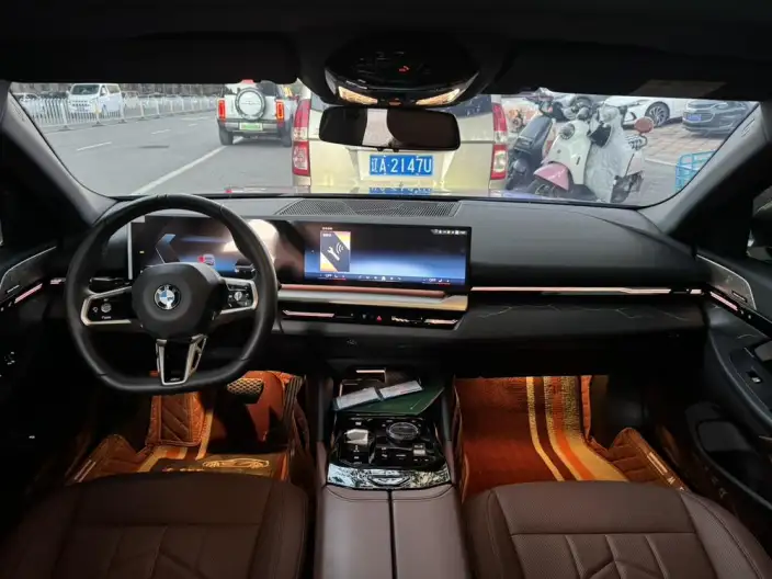 BMW 5 Series 2024 Model 525Li M Sports Set