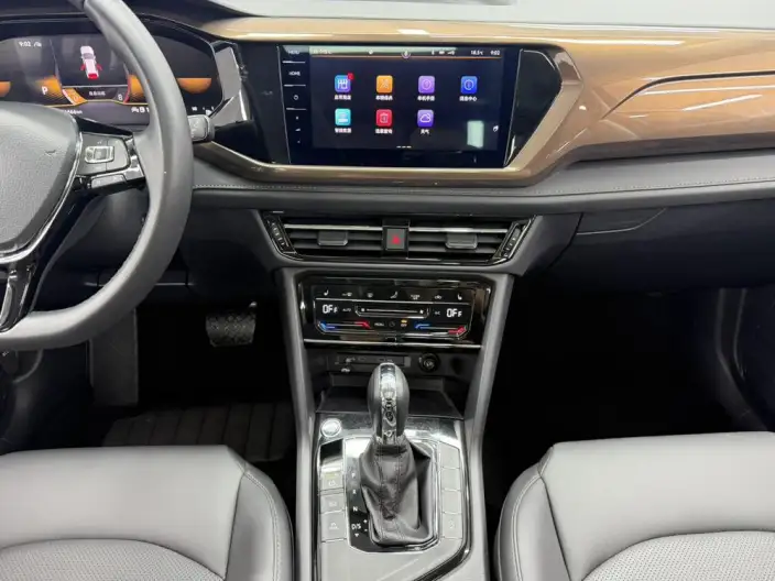 Volkswagen Tharu 2022 Model 280TSI 2WD Deluxe Edition – фото 8