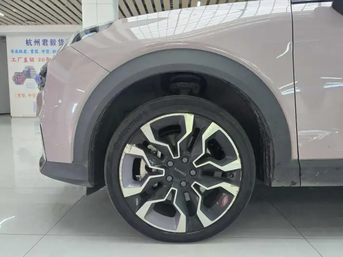 Lynk & Co 06 EM-P 2023 Model PHEV Remix Shero – фото 8