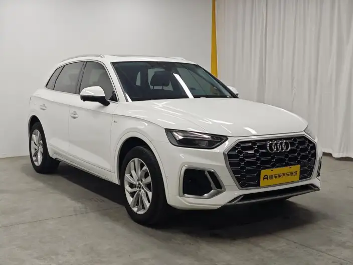 Audi Q5L 2022 Model 40T Luxury Dynamic Model – фото 3