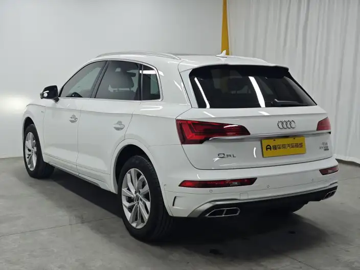 Audi Q5L 2022 Model 40T Luxury Dynamic Model – фото 5