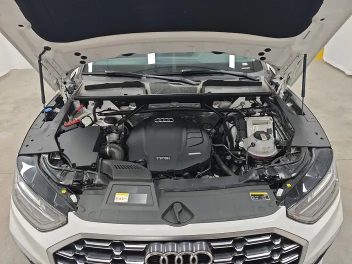 Audi Q5L 2022 Model 40T Luxury Dynamic Model – фото 10