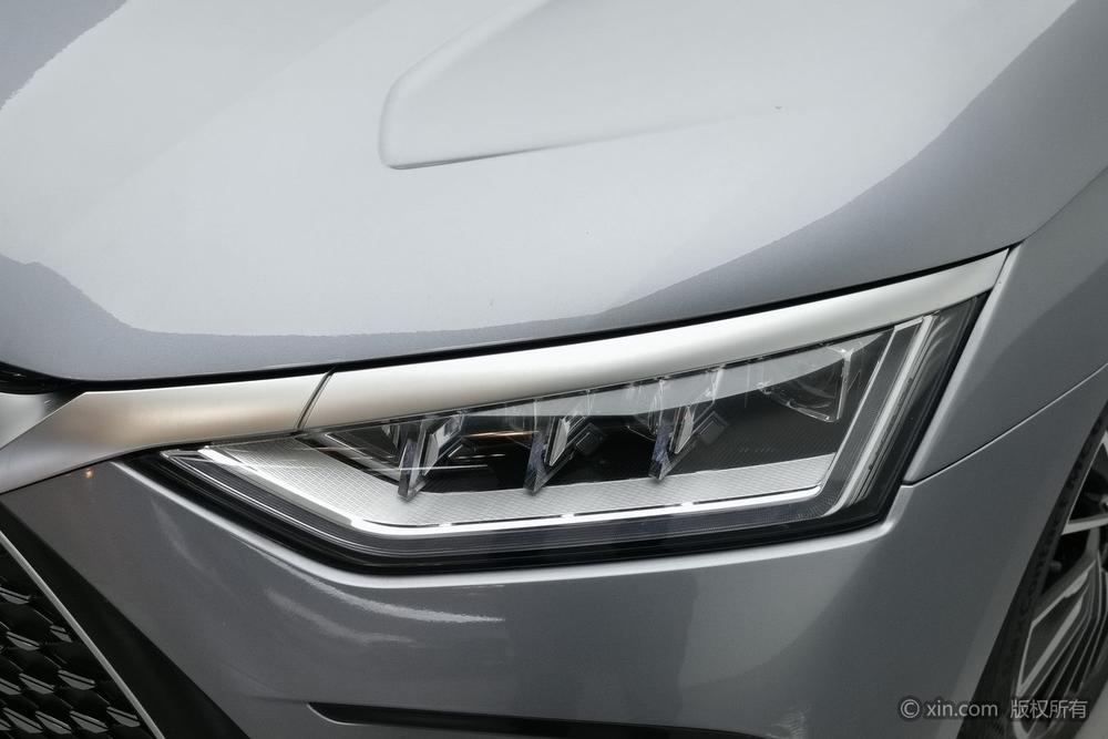 BYD Han DM Модель 2022 года DM-i 121KM Honor – фото 7