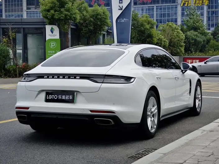 Panamera E-Hybrid 2022 Model Panamera 4 E-Hybrid Executive Extended Edition 2.9T – фото 6