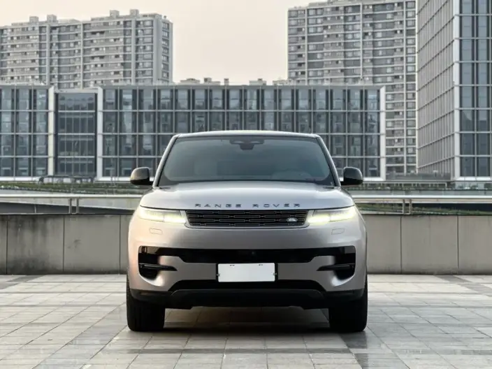 Range Rover Sport 2023 Model 3.0 L6 DYNAMIC SE