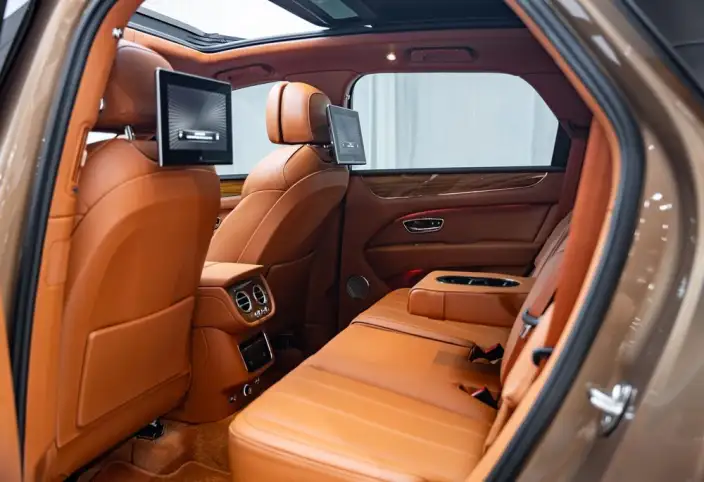 Bentayga 2022 Model 4.0T V8 – фото 8