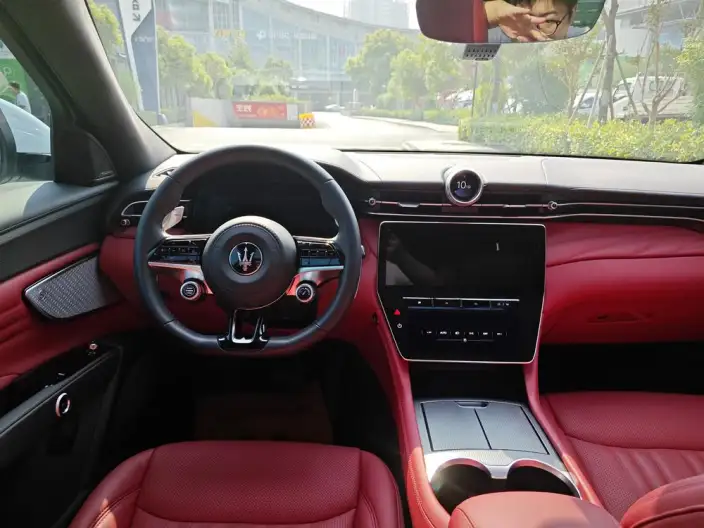 Grecale 2023 Model 2.0T GT – фото 10
