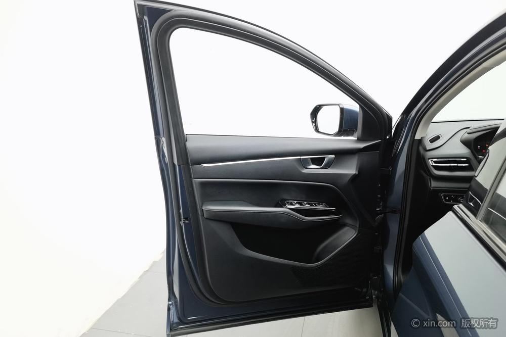 Wuling Victory Модель 2022 года комплектация 280T CVT Flagship – фото 21