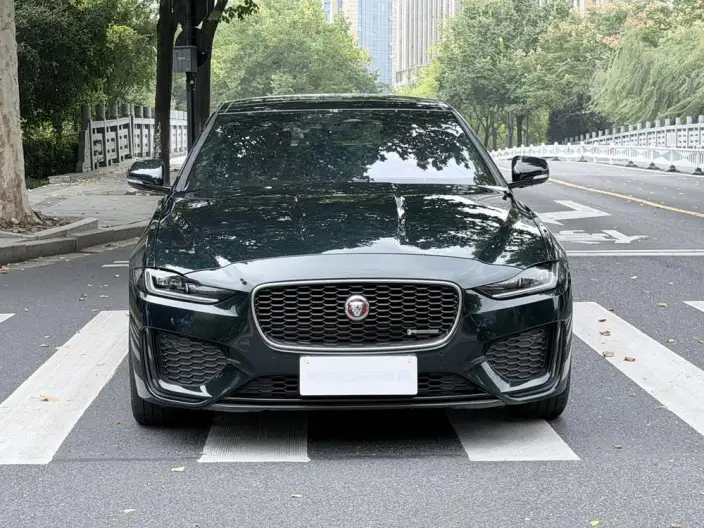 Jaguar XE L 2022 Model 2.0T 250PS R-DYNAMIC S Enterprising Sports Edition – фото 2