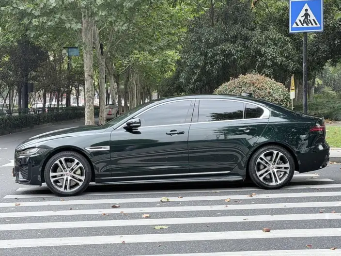 Jaguar XE L 2022 Model 2.0T 250PS R-DYNAMIC S Enterprising Sports Edition – фото 4