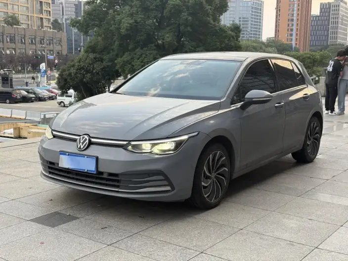 Volkswagen Golf 2021 Model 280TSI DSG Pro – фото 1