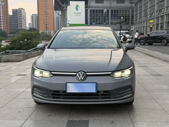 Volkswagen Golf 2021 Model 280TSI DSG Pro – фото 2