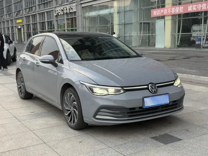 Volkswagen Golf 2021 Model 280TSI DSG Pro – фото 3