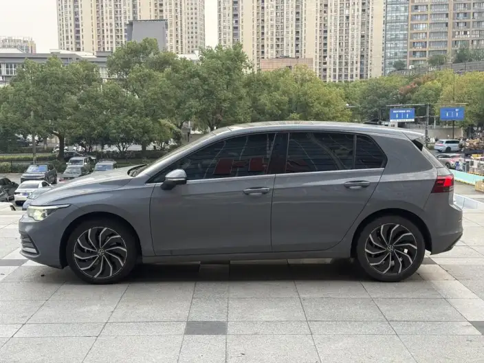 Volkswagen Golf 2021 Model 280TSI DSG Pro – фото 4