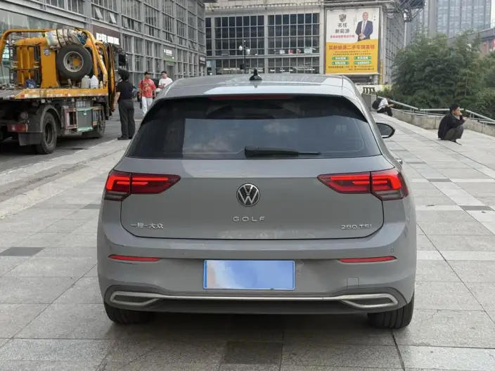 Volkswagen Golf 2021 Model 280TSI DSG Pro – фото 6