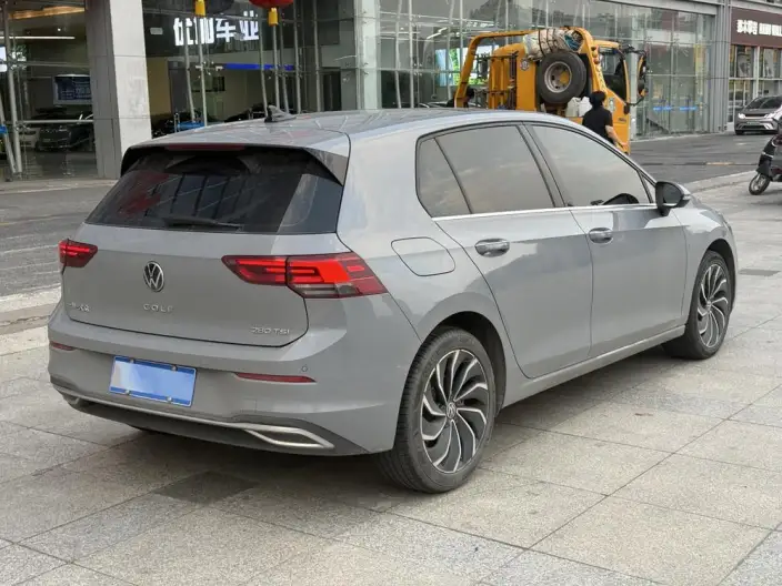 Volkswagen Golf 2021 Model 280TSI DSG Pro – фото 7