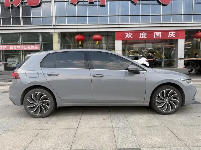 Volkswagen Golf 2021 Model 280TSI DSG Pro – фото 8