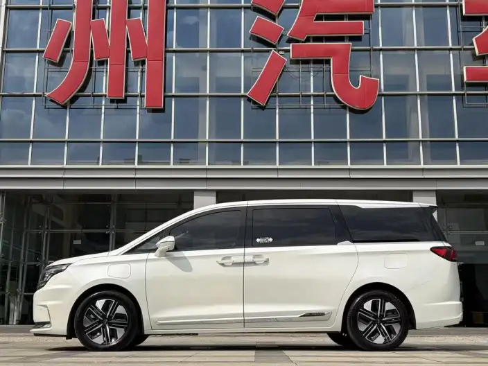 Ruifeng RF8 PHEV 2024 Model Smart Listening Edition 1.5T 150KM Flagship Model – фото 4