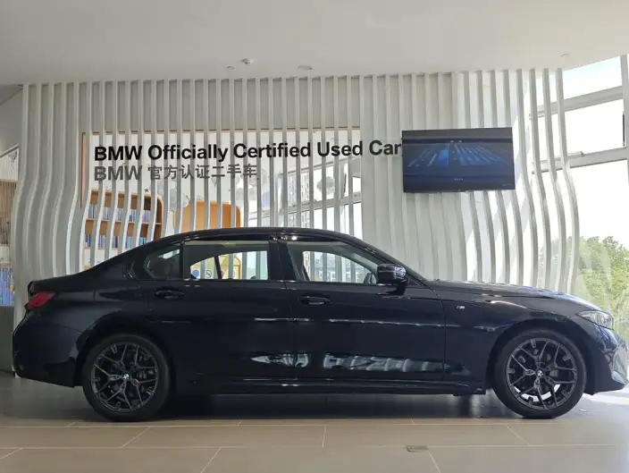 BMW 3 Series 2025 Model 330Li M Sports Night Set – фото 5