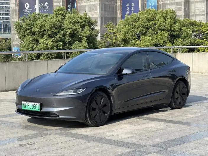 Model 3 2023 Model Rear-wheel drive version – фото 1