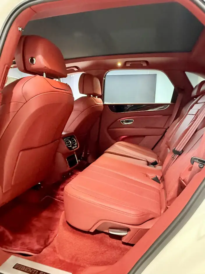 Bentayga 2022 Model 4.0T Automatic Qian Drive 5 seat Parallel Imported – фото 7