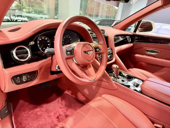 Bentayga 2022 Model 4.0T Automatic Qian Drive 5 seat Parallel Imported – фото 9