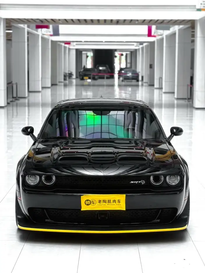 Challenger 2022 Model 6.2T Automatic Rear Drive 5 seat Parallel Imported – фото 2
