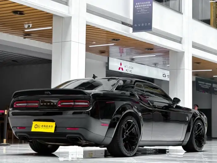 Challenger 2022 Model 6.2T Automatic Rear Drive 5 seat Parallel Imported – фото 6