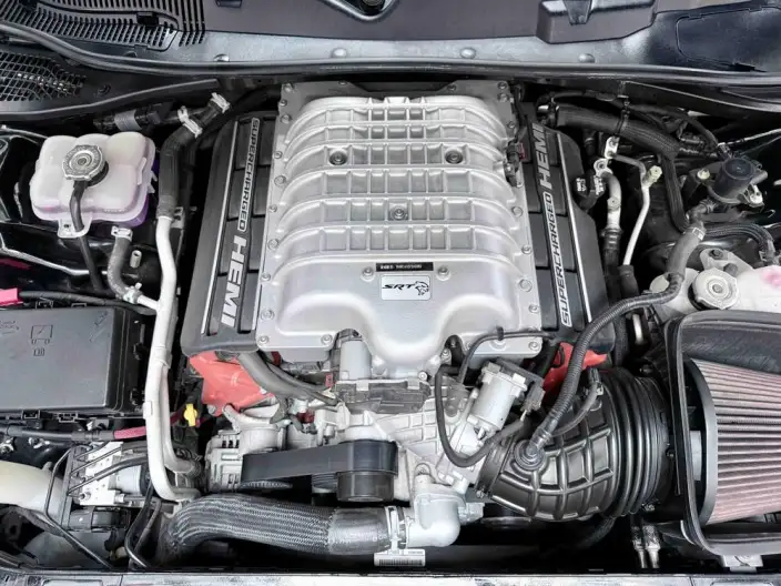 Challenger 2022 Model 6.2T Automatic Rear Drive 5 seat Parallel Imported – фото 8