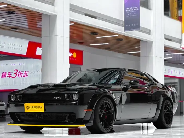 Challenger 2022 Model 6.2T Automatic Rear Drive 5 seat Parallel Imported – фото 10