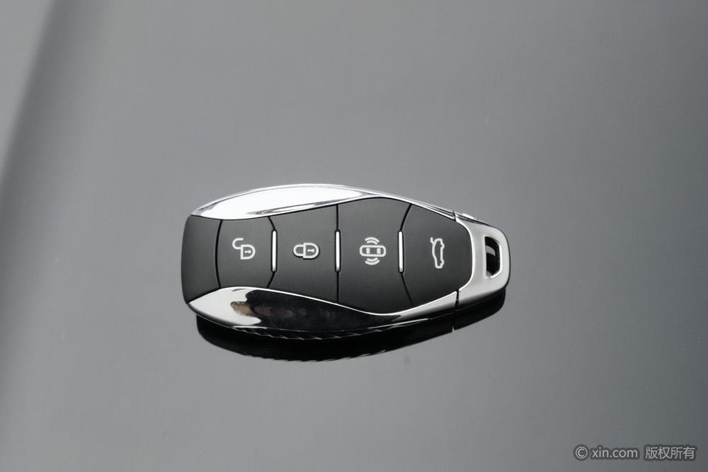 Hongqi H5 2024 2.0T Automatic Smart Connect Flag Smooth – фото 6