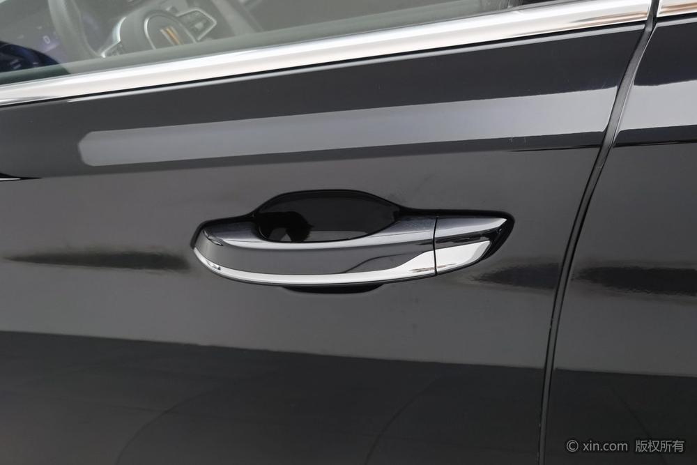 Hongqi H5 2024 2.0T Automatic Smart Connect Flag Smooth – фото 8
