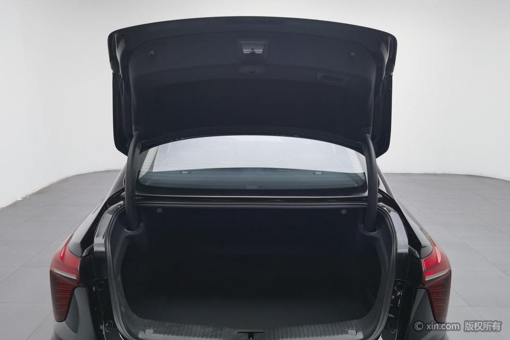 Hongqi H5 2024 2.0T Automatic Smart Connect Flag Smooth – фото 24