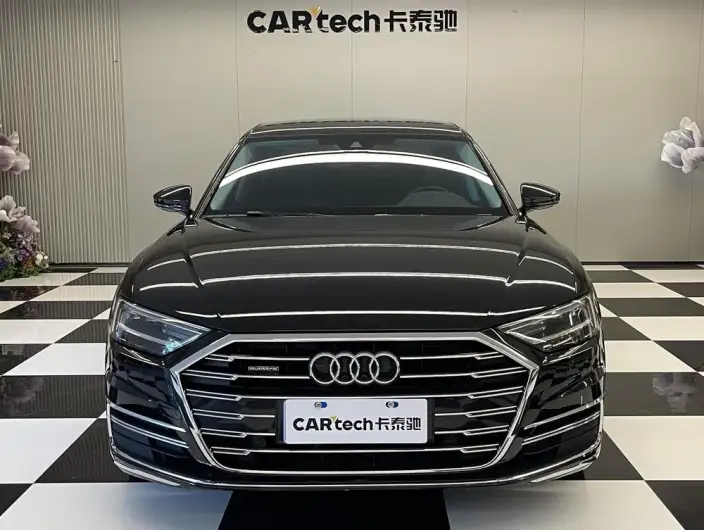 Audi A8 2022 Model A8L 50 TFSI quattro Comfort Model Collector Edition Edition – фото 2