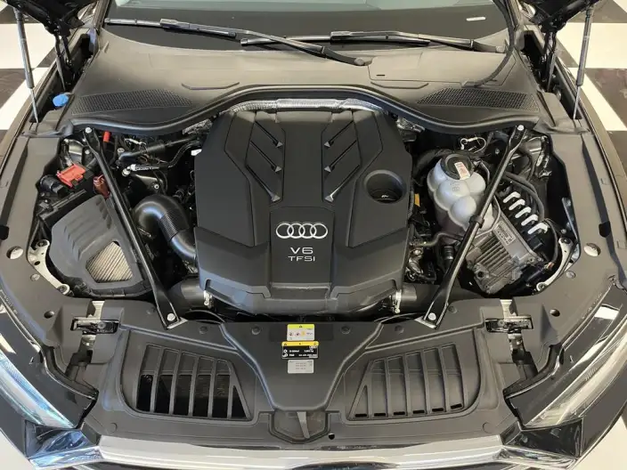 Audi A8 2022 Model A8L 50 TFSI quattro Comfort Model Collector Edition Edition – фото 8