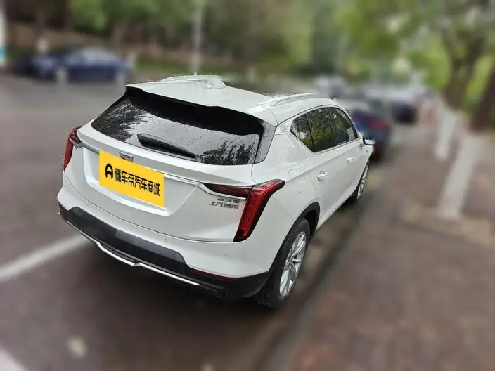 Cadillac GT4 2023 Model 25T Fashion Model