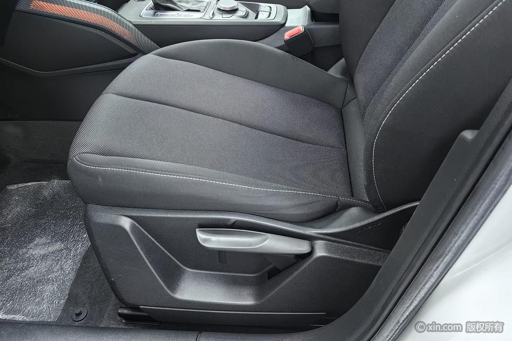 AUDI Q2L Модель 2018 года 35TFSI 上市 Exclusive Edition National V – фото 18