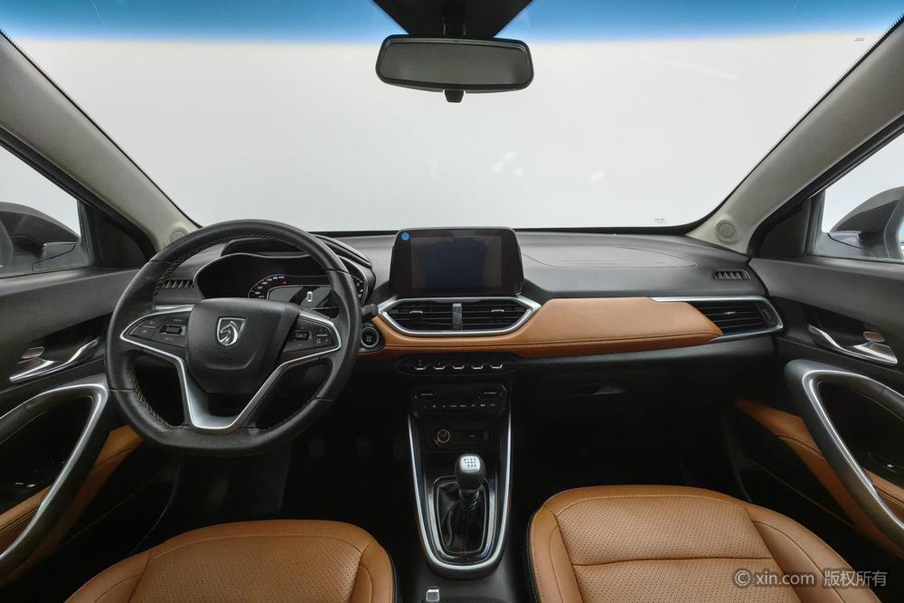 Baojun 510 2017 1.5L Manual Luxury – фото 12