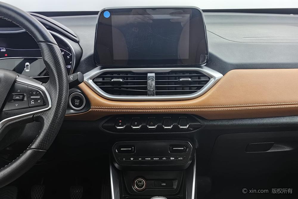 Baojun 510 2017 1.5L Manual Luxury – фото 13