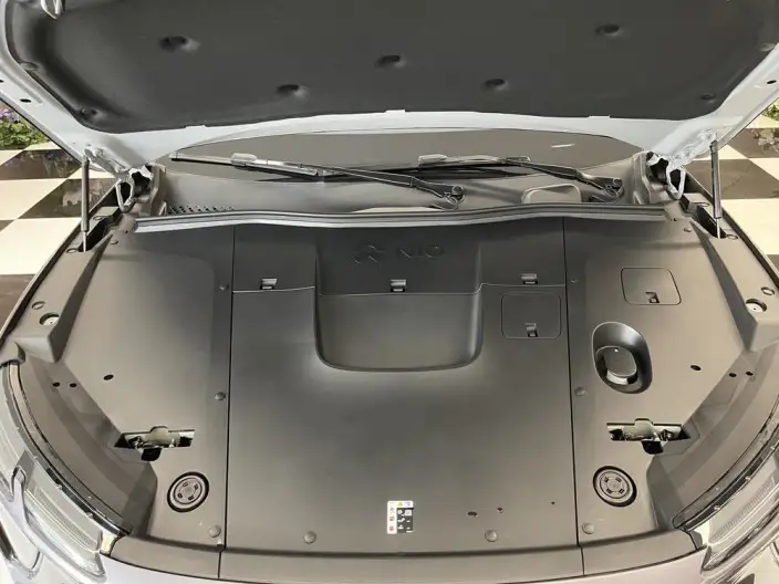 NIO EC6 2024 Model 75kWh – фото 9